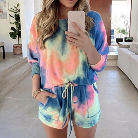 Other - 2 Piece Shorts Set Tye Dye XL BNWT